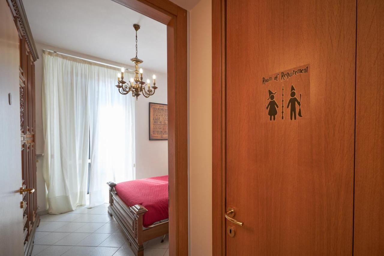 Harry Potter's Magic House - Metro M4 - Linate - Citta Studi