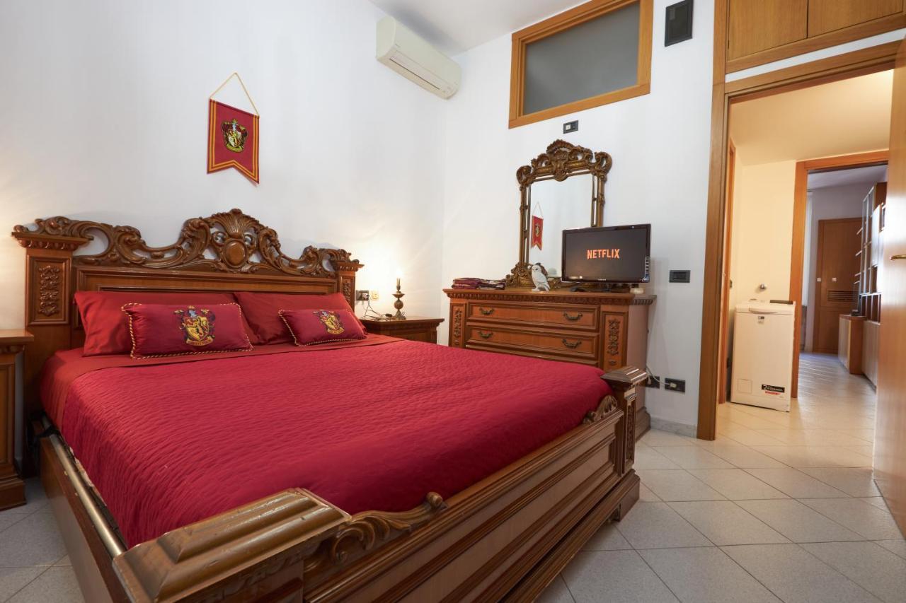 Harry Potter's Magic House - Metro M4 - Linate - Citta Studi Apartment Milan