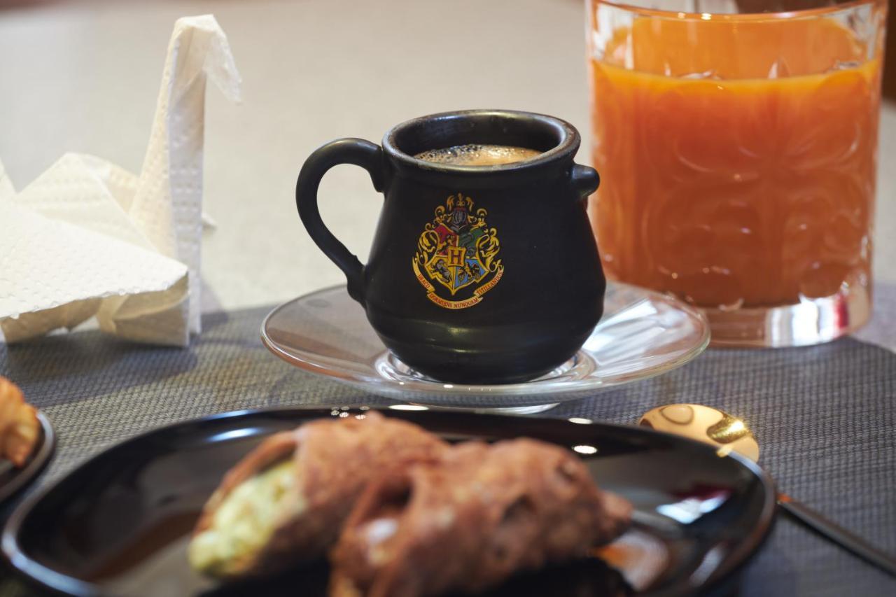 Harry Potter's Magic House - Metro M4 - Linate - Citta Studi